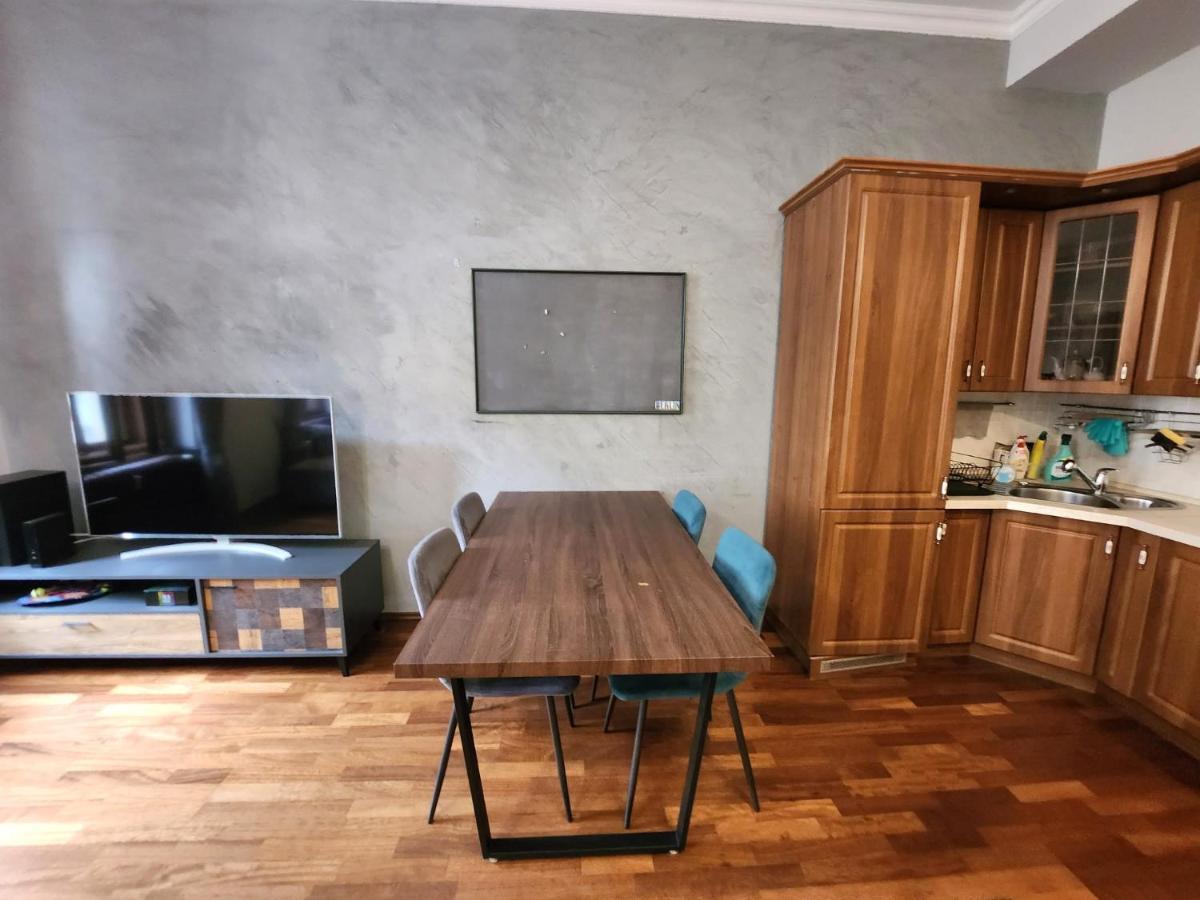 Spacious Apartment 6Min From The Dancing House Praha Exteriér fotografie